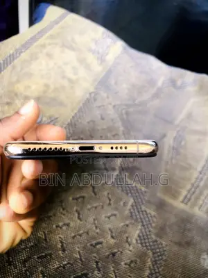 Apple iPhone XS Max 64 GB White