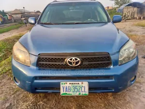 Toyota RAV4 2008 Blue