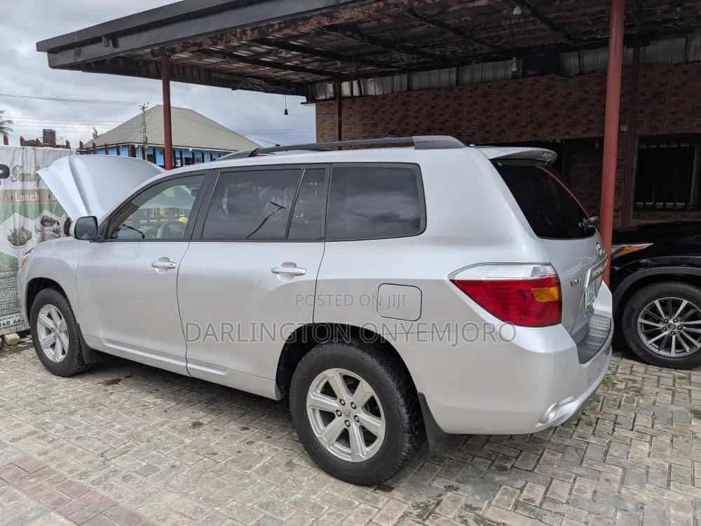 Toyota Highlander 2009 Silver