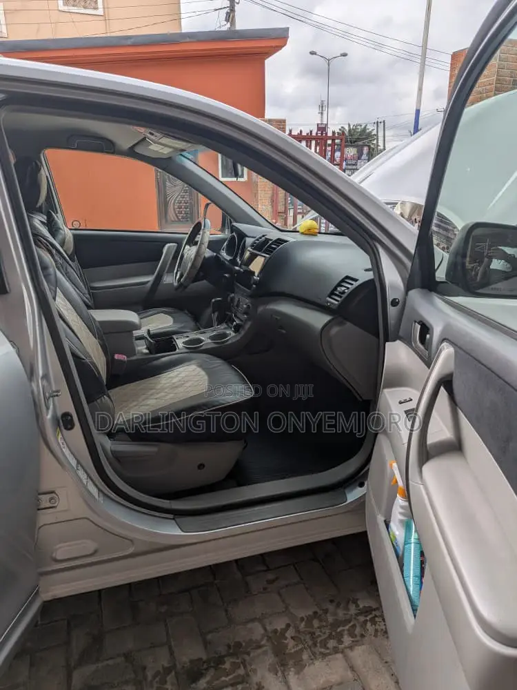 Toyota Highlander 2009 Silver