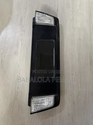 Lexus Lx 570 Rear Bumper Light Panel (2016-2021)