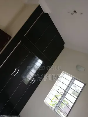 2bdrm Block of Flats in Nelson Mandela, Uyo for rent