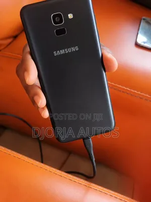 Samsung J600 Black
