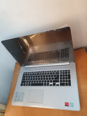 Laptop Dell Inspiron 17 5000 8GB Intel Core i7 HDD 1T