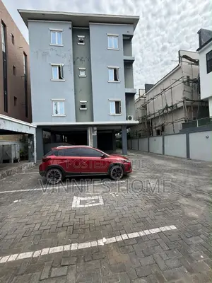 3bdrm Block of Flats in Oral Estate, Lekki Expressway for rent