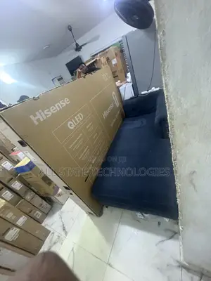 Hisense 100Q7Q 100 Inch QLED Display for Business