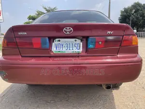 Toyota Camry 2002 Red