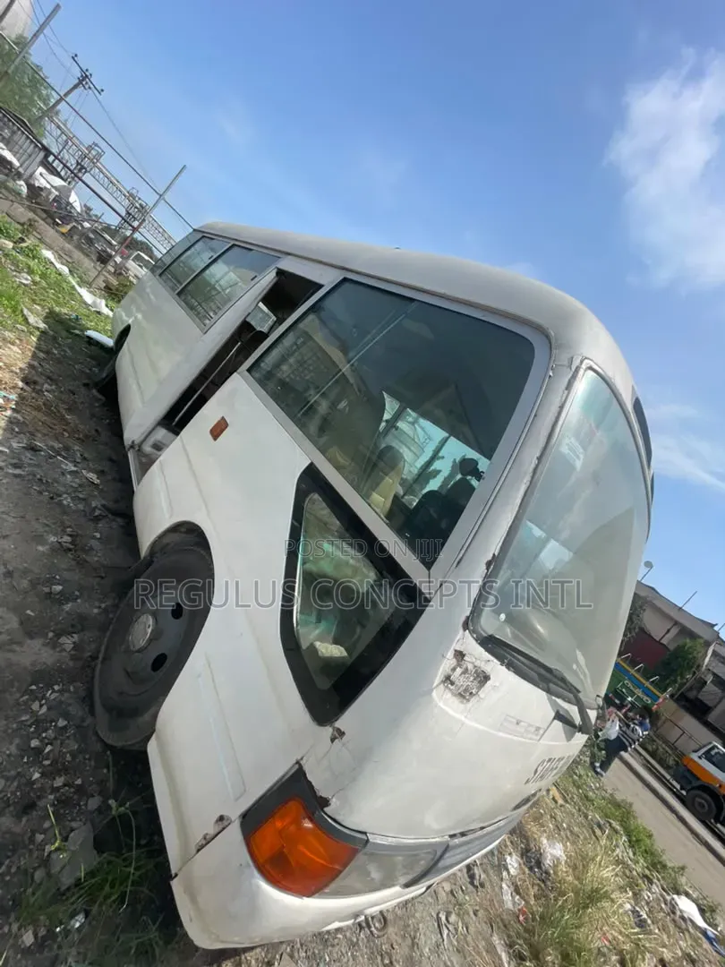 Toyota Coaster 1995 White