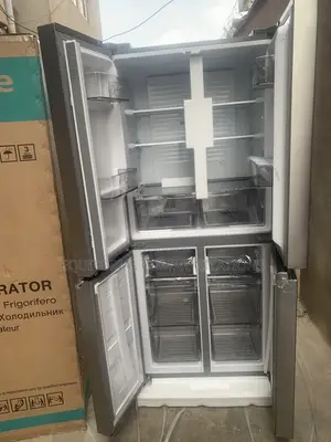 Hisense 392L 4-Door Fridge – The Perfect Addition to Your Modern Kitch