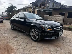 Mercedes-Benz C300 2015 Black