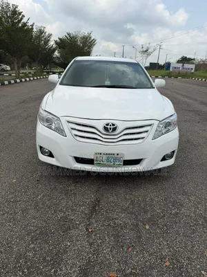 Toyota Camry 2010 White