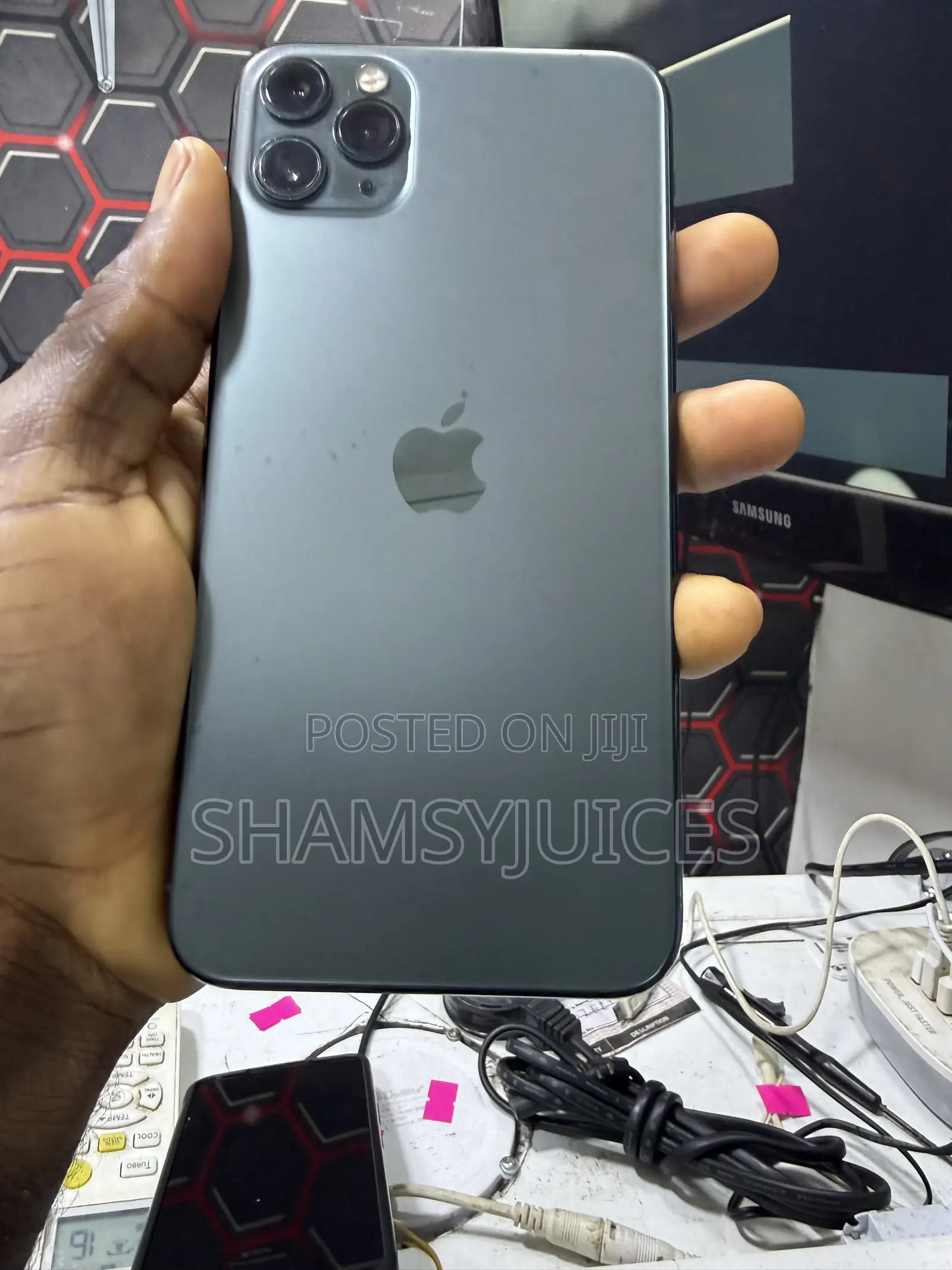 Apple iPhone 11 Pro Max 64 GB Green