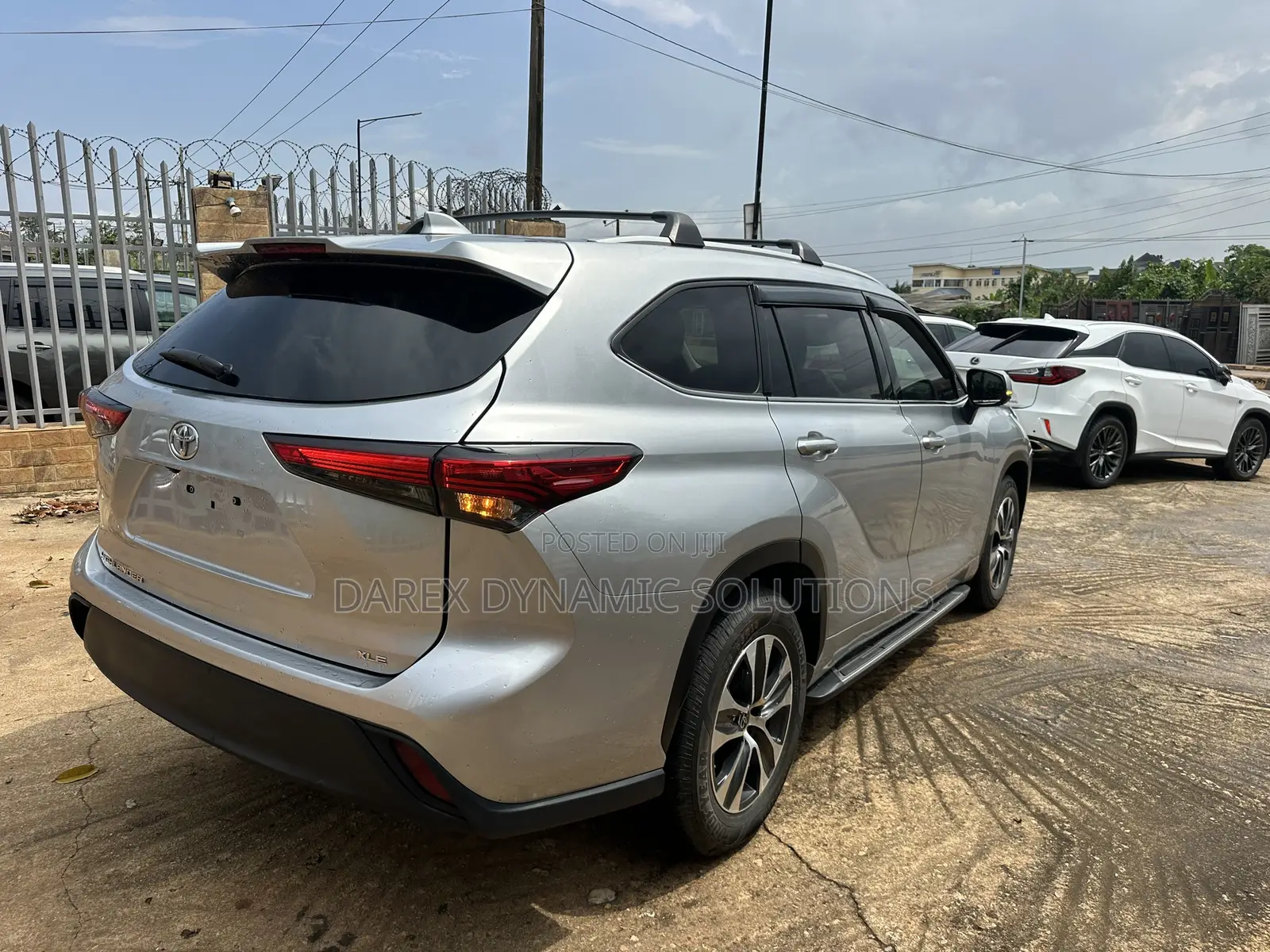 Toyota Highlander XLE 2022 Silver