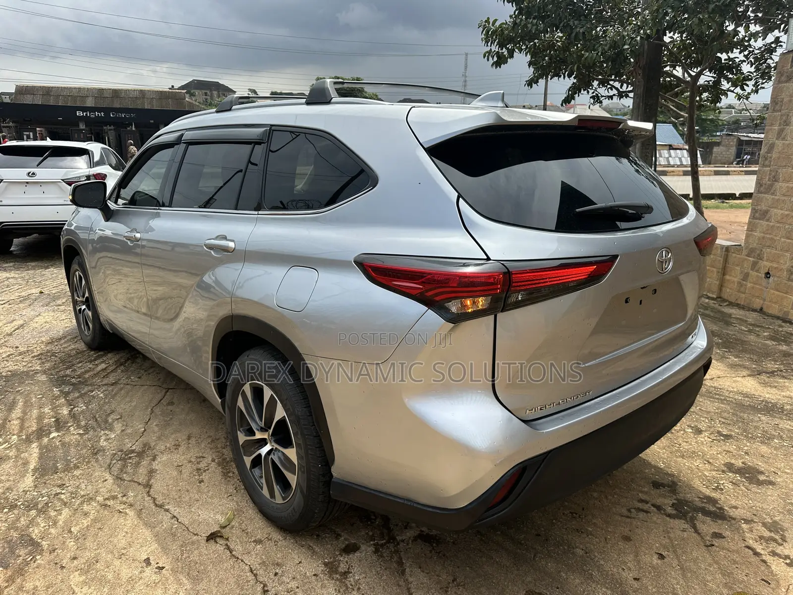 Toyota Highlander XLE 2022 Silver