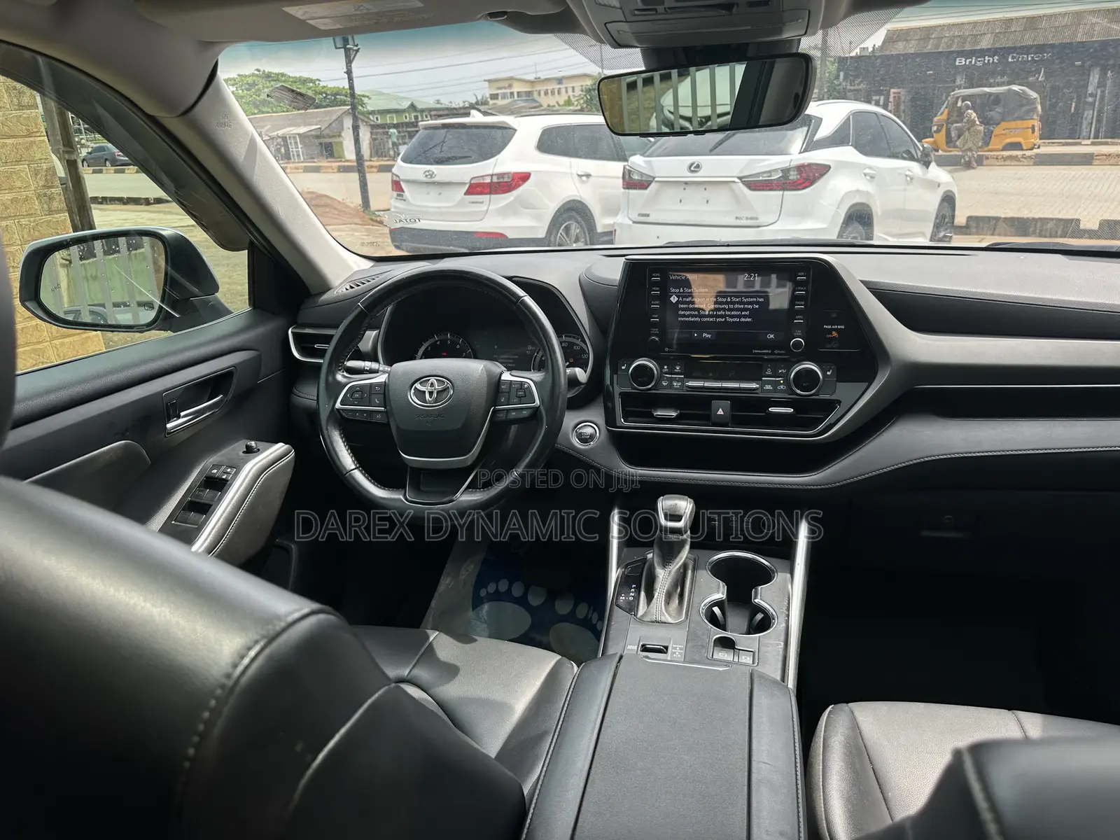 Toyota Highlander XLE 2022 Silver