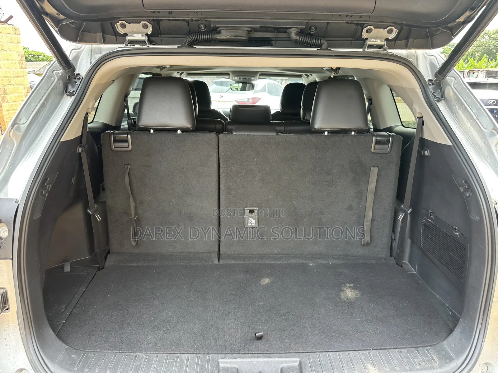 Toyota Highlander XLE 2022 Silver
