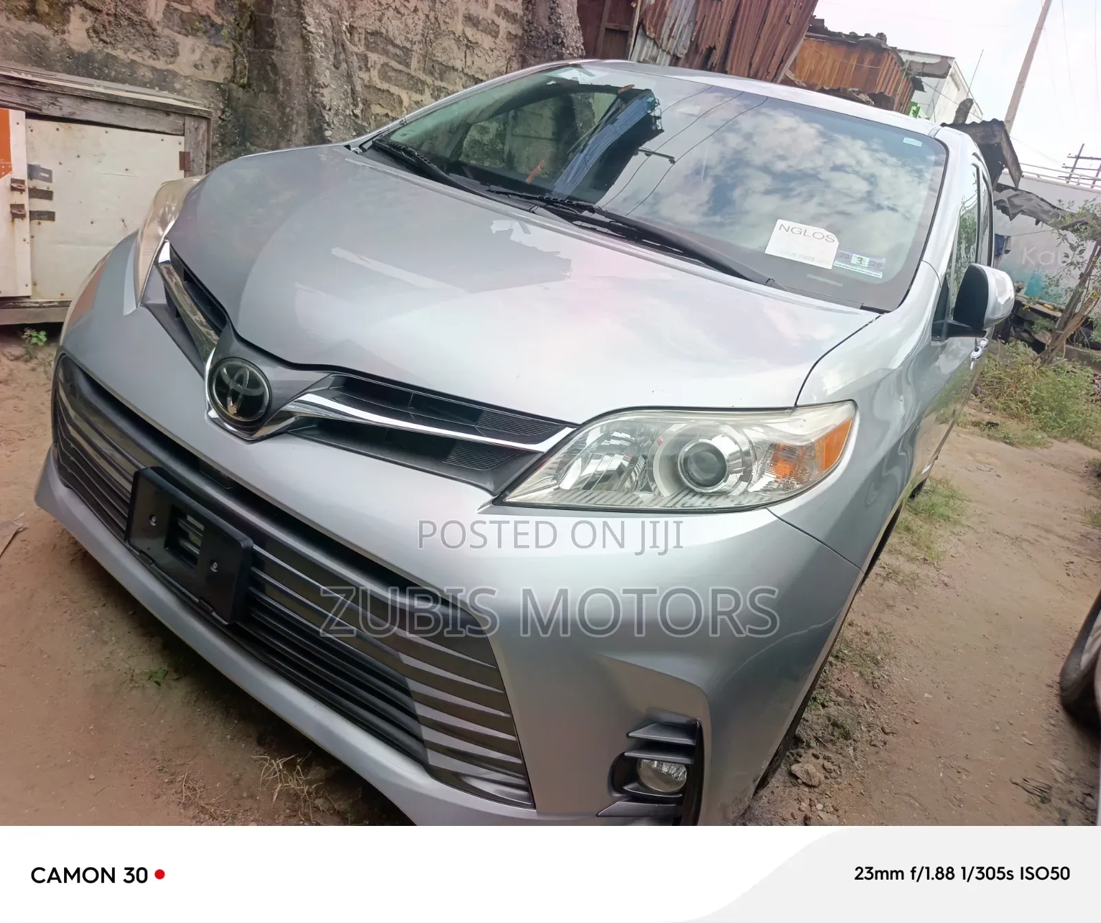 Toyota Sienna 2019 Silver