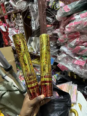 Gold Party Confetti Cannon – Celebration Popper