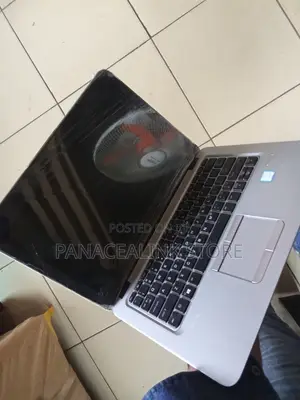 Laptop HP 14-dq1025cl 8GB Intel Core i5 SSD 512GB