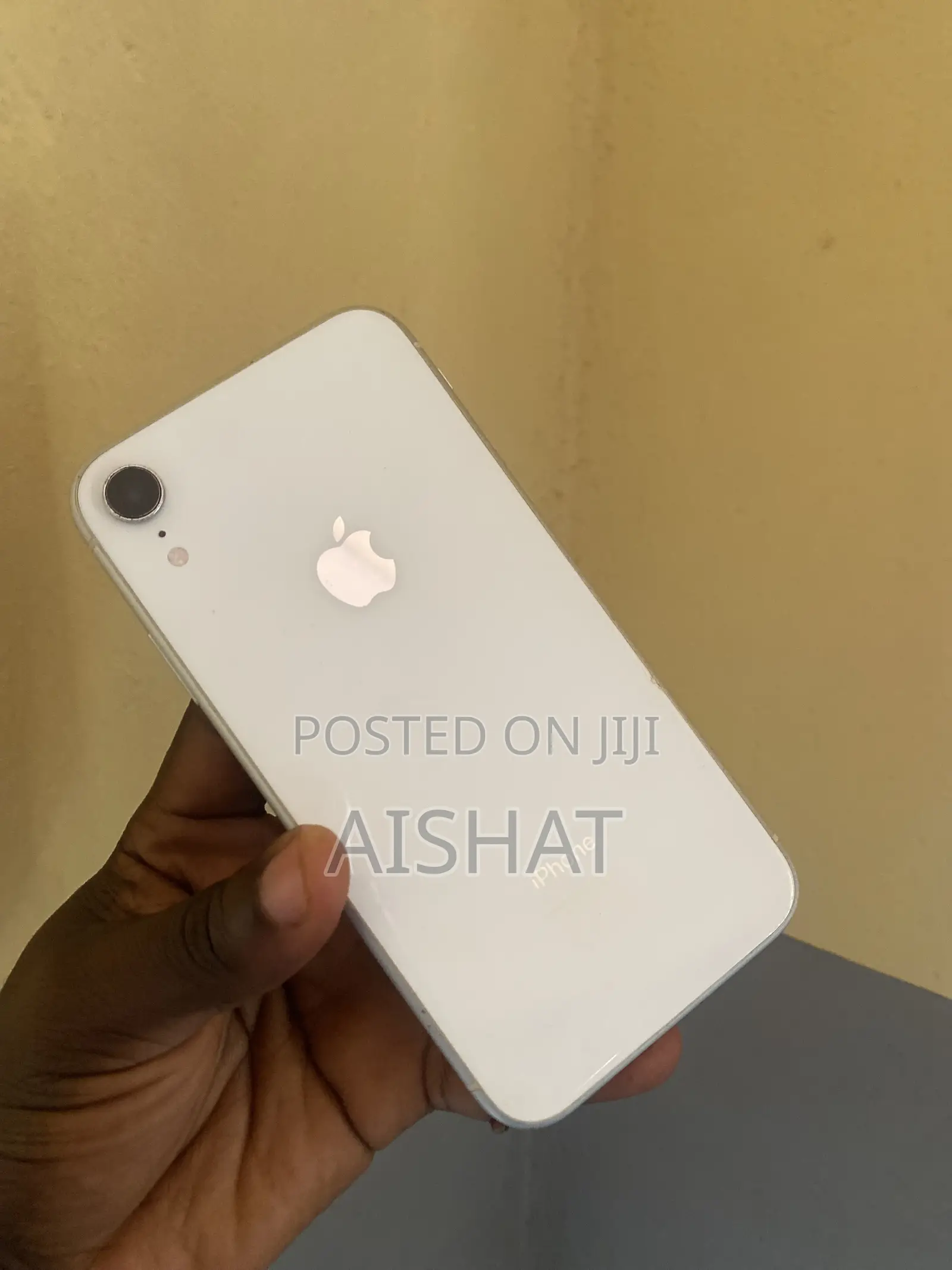 Apple iPhone XR 64 GB White