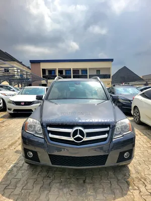Mercedes-Benz GLK-Class 2010 Gray