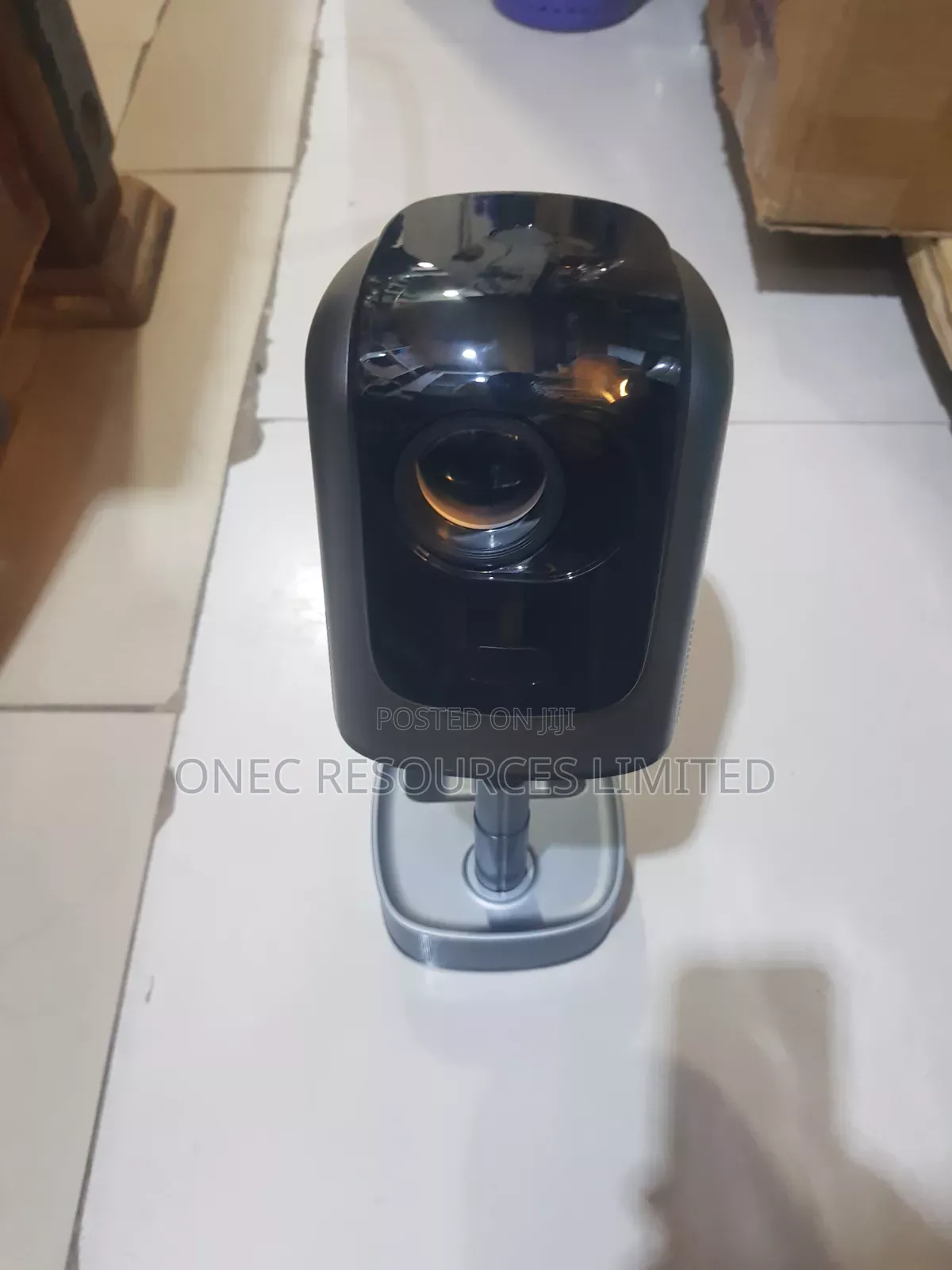 Unitedtime Projector WiFi and Bluetooth Native 1080p Support 4K