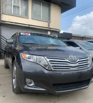 Toyota Venza LE 2012 Gray