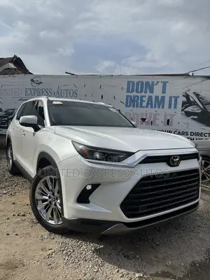 Toyota Highlander Platinum AWD 2024 White