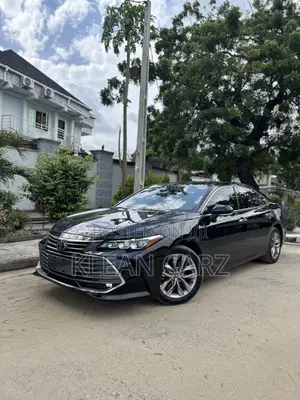 Toyota Avalon XLE 2021 Black