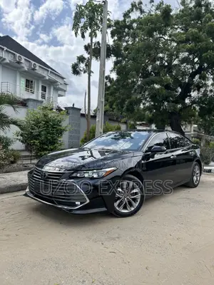 Toyota Avalon XLE 2021 Black
