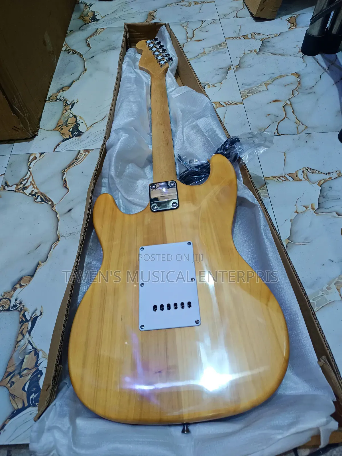 Ibanez Strat-Style Electric Lead Guitar