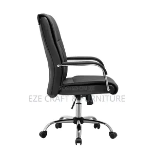Emel Cushion Manager Chair