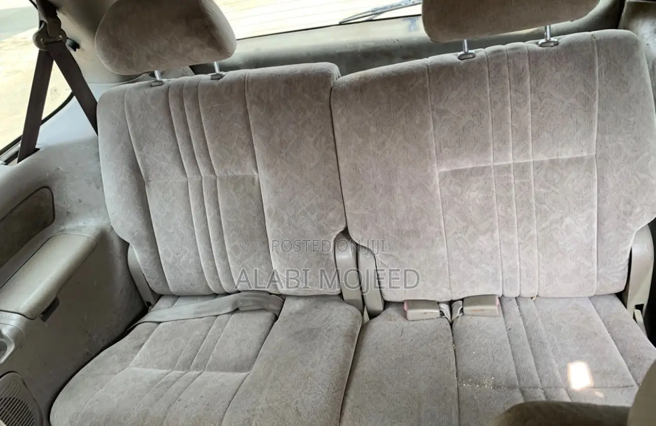 Toyota Sienna CE 2002 Gold