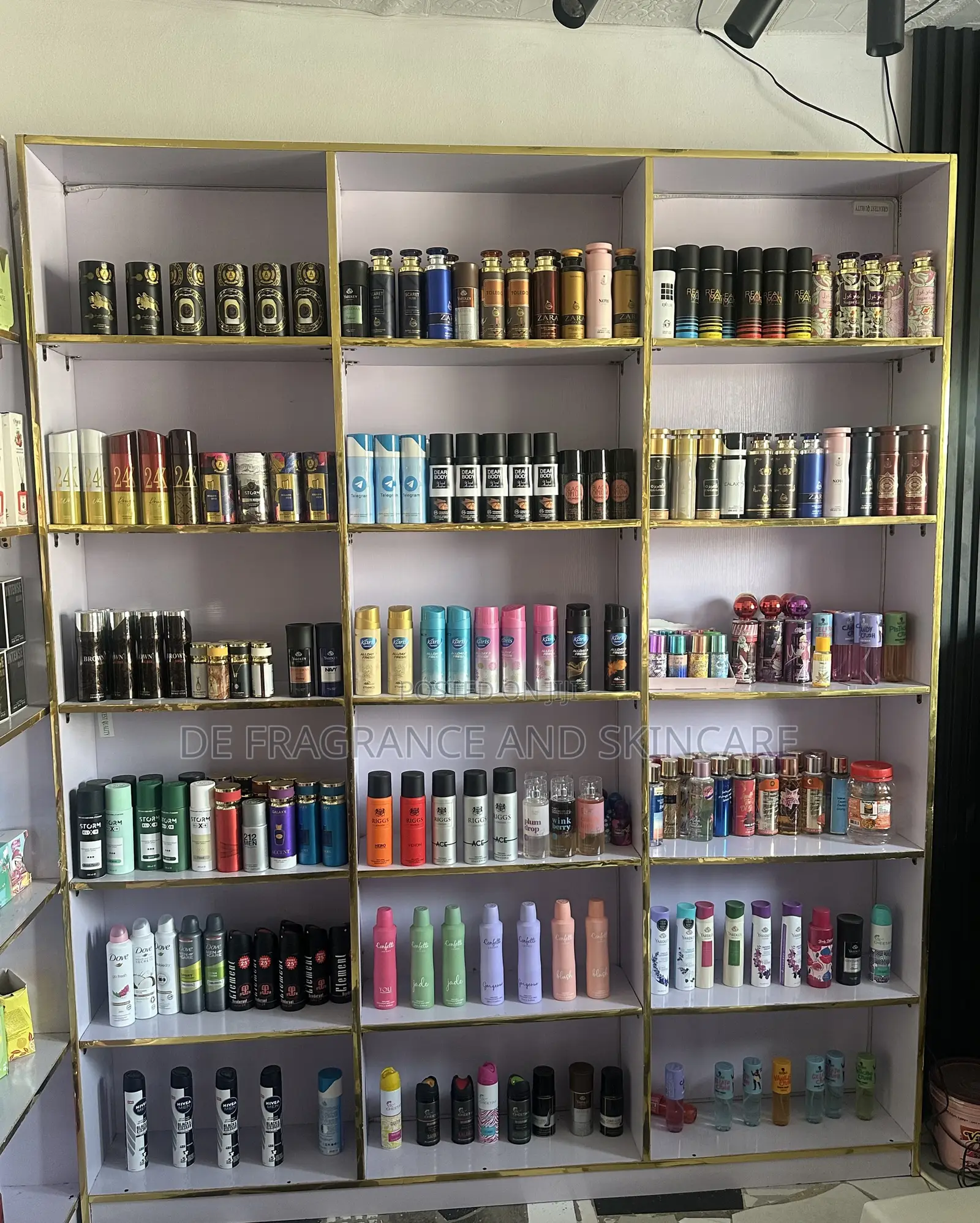 Built-in Display Shelf