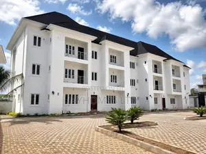 3bdrm Block of Flats in Dbs Asaba, Oshimili South for sale