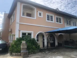 2bdrm House in Lekki Phase 1 for rent