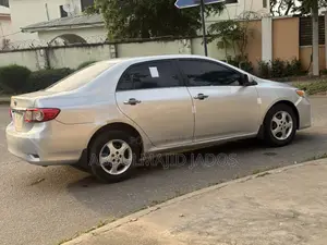 Toyota Corolla 2012 Silver