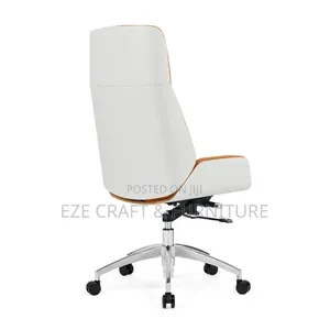 Brentwood Luxury Newscaster Chair