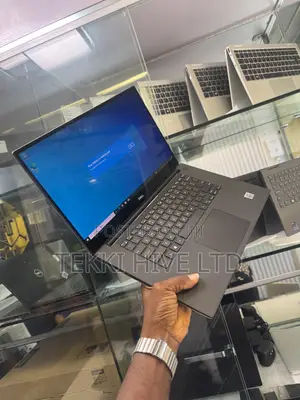Laptop Dell Precision 15 5540 16GB Intel Core i7 SSD 512GB