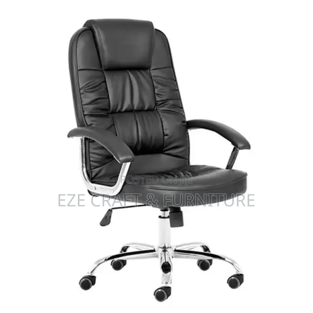 9926 Cushion Highback Chair