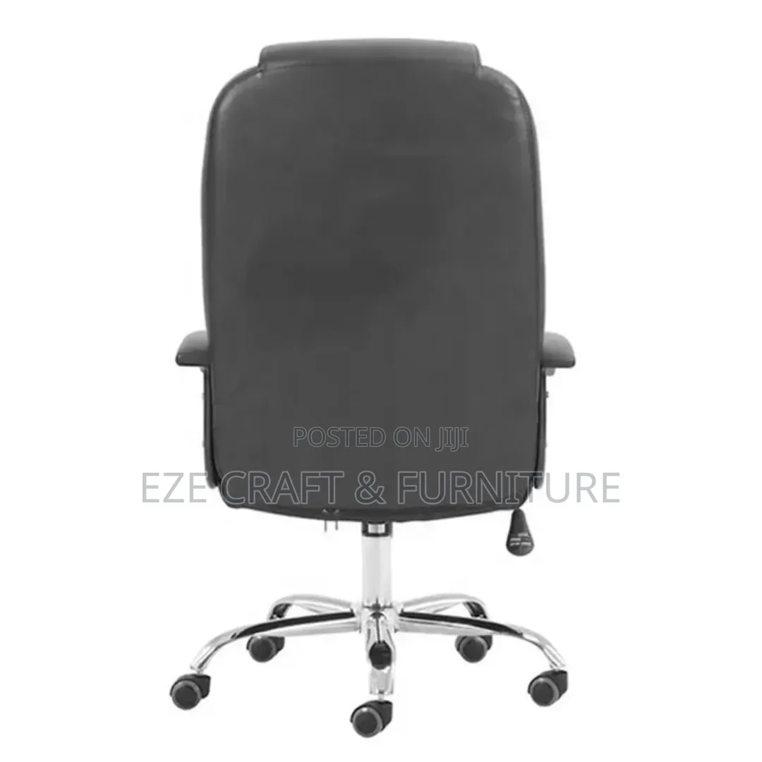 9926 Cushion Highback Chair
