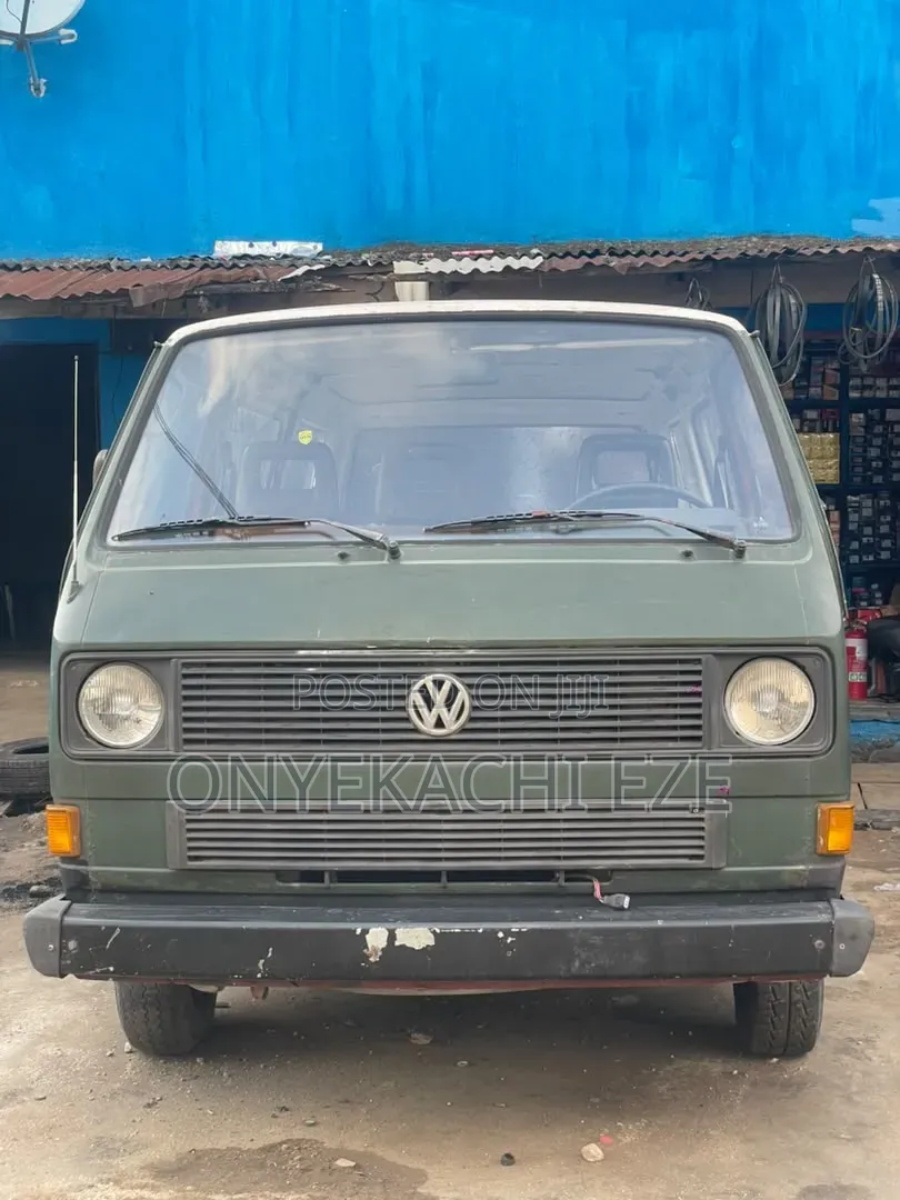 Volkswagen Transporter 2003 Green