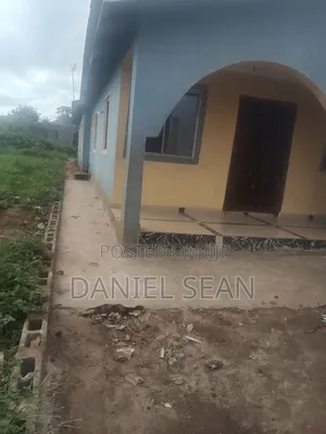 4bdrm House in Lusada, Ado-Odo/Ota for sale
