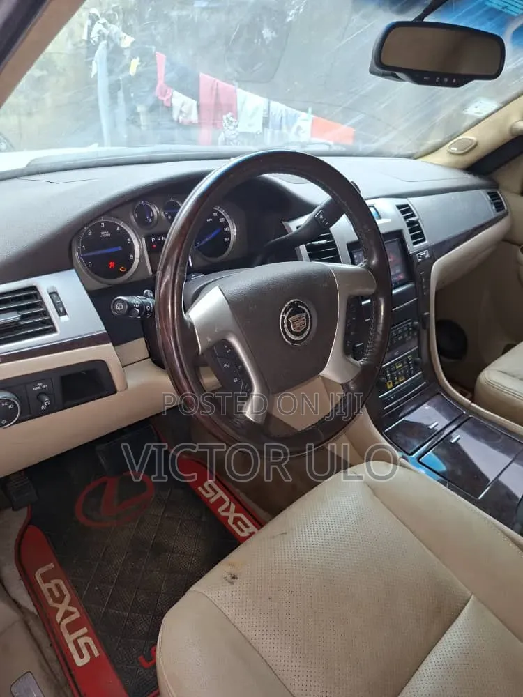 Chevrolet Express 2011 Silver