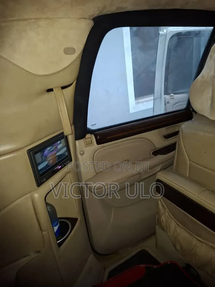 Chevrolet Express 2011 Silver