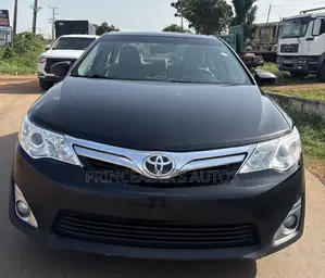 Toyota Camry XLE 4dr Sedan (2.5L 4cyl 6A) 2012 Black
