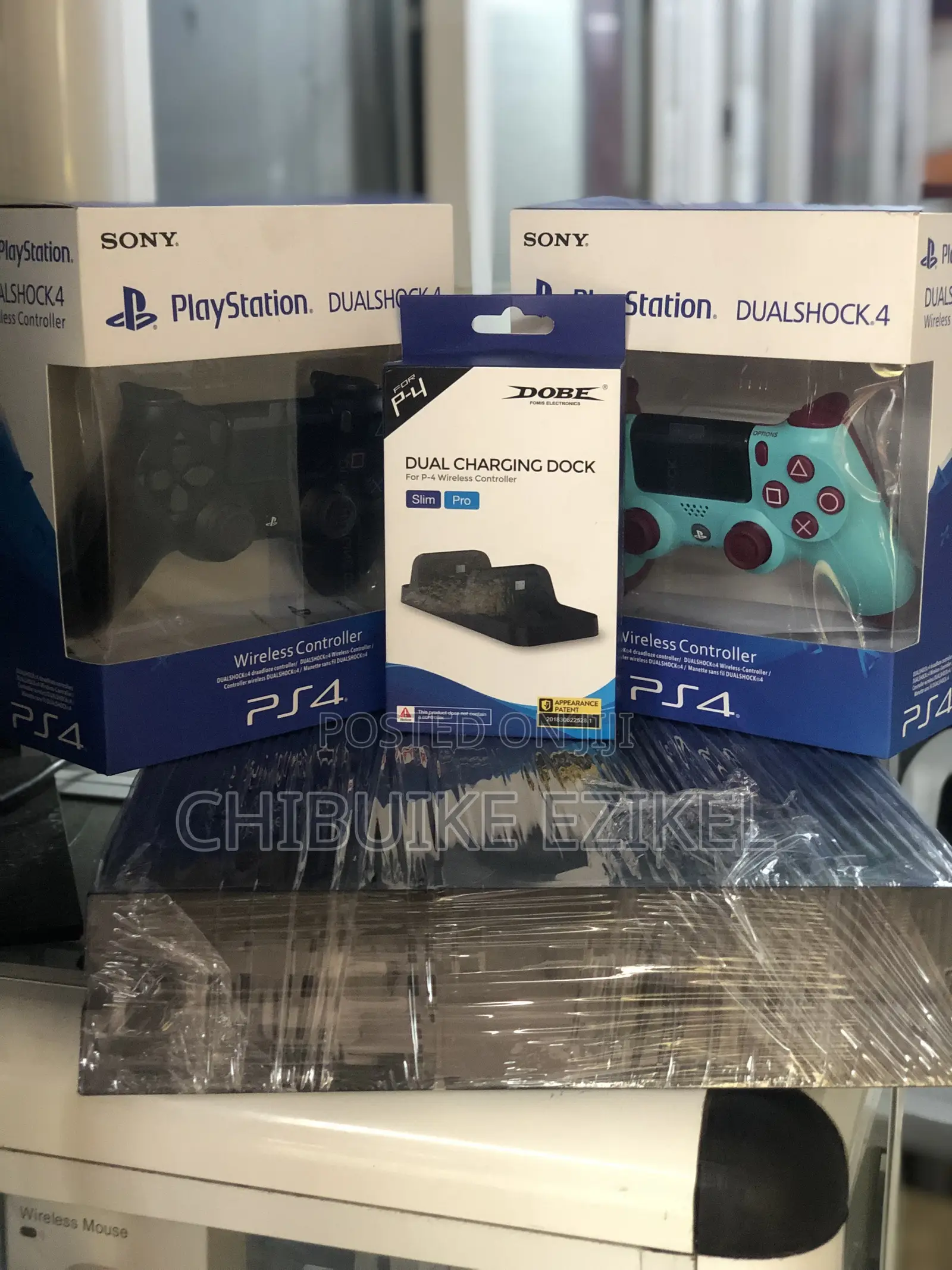 PlayStation 4 Console