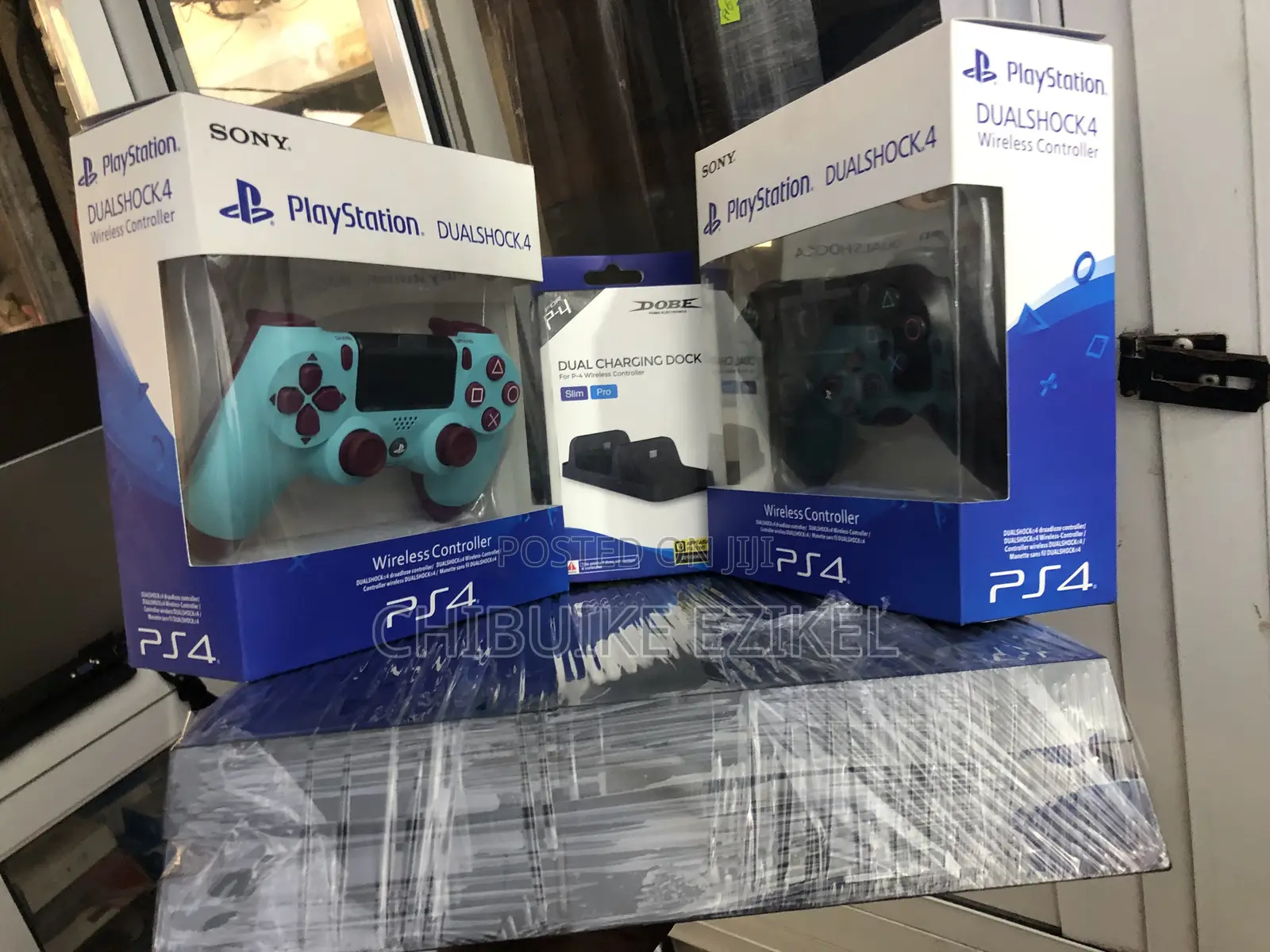PlayStation 4 Console
