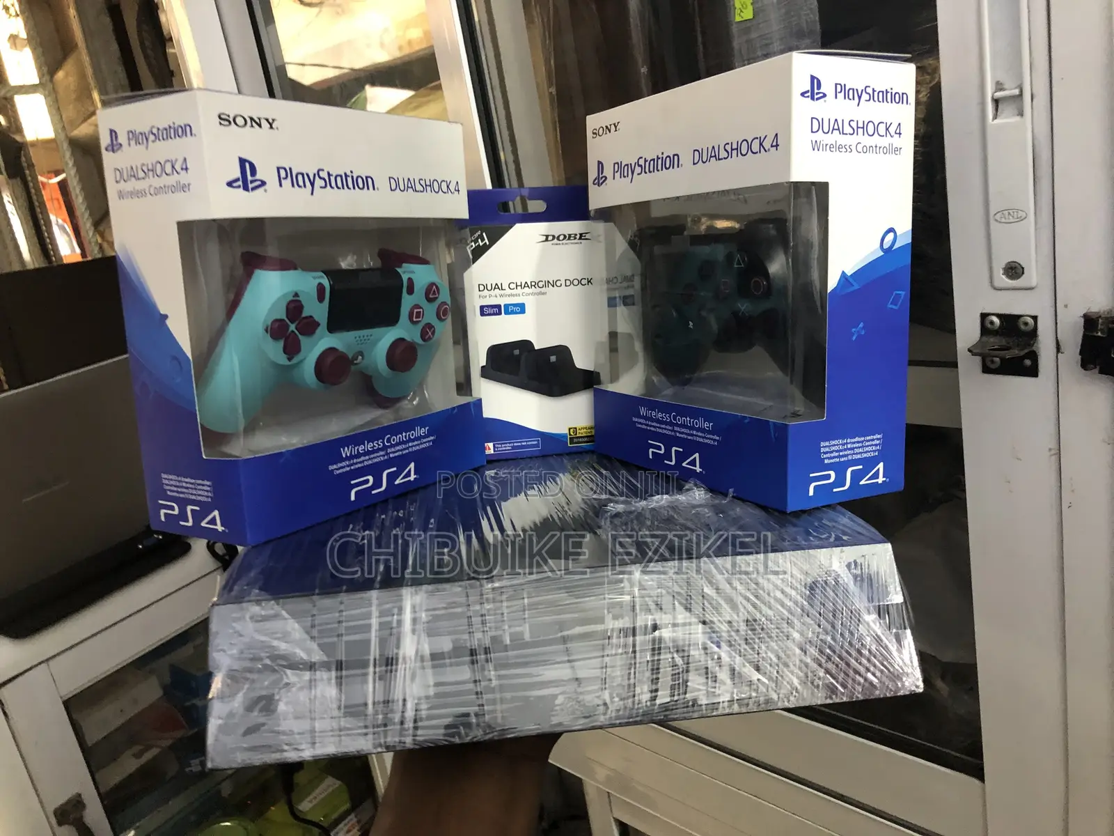 PlayStation 4 Console