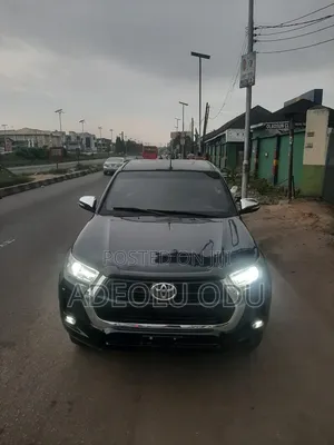 Toyota Hilux 2014 Black